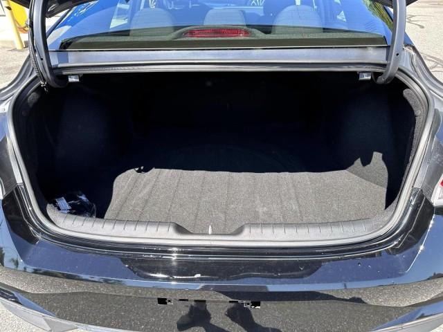2023 Hyundai ELANTRA SE IVT