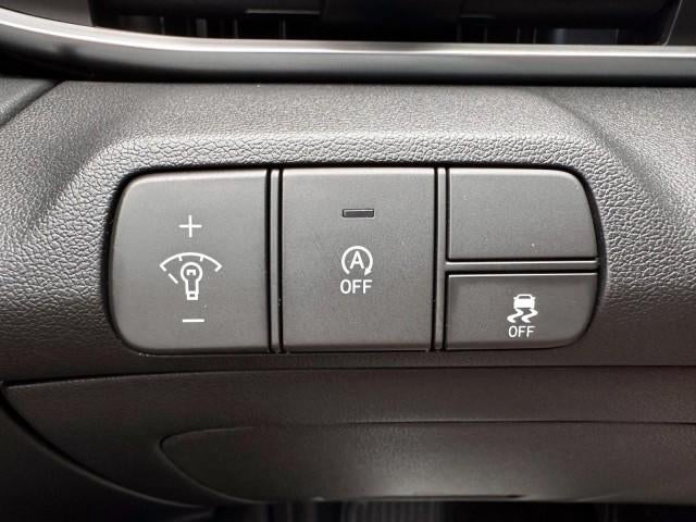 2025 Hyundai ELANTRA SE IVT