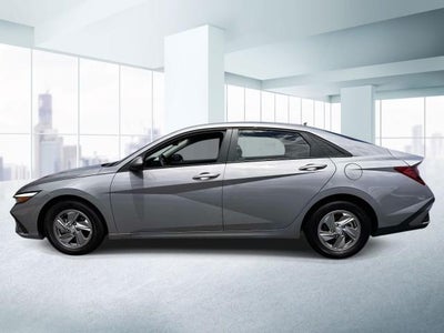 2025 Hyundai ELANTRA SE IVT