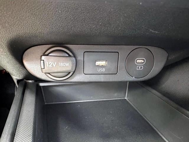 2025 Hyundai ELANTRA SE IVT
