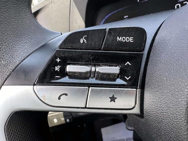 2024 Hyundai ELANTRA SE IVT
