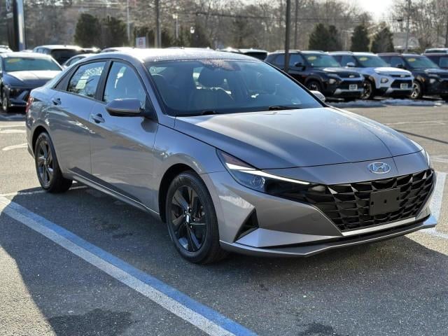 2023 Hyundai ELANTRA SEL IVT