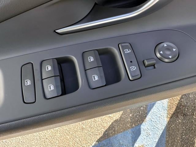 2023 Hyundai ELANTRA SEL IVT