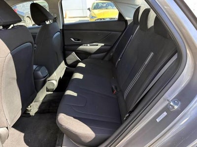 2023 Hyundai ELANTRA SEL IVT