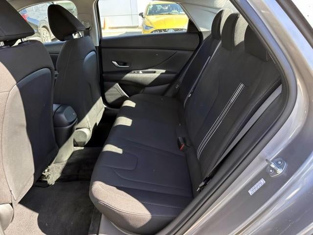 2023 Hyundai ELANTRA SEL IVT