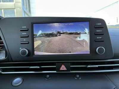 2023 Hyundai ELANTRA SEL IVT