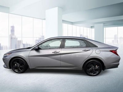 2023 Hyundai ELANTRA SEL IVT