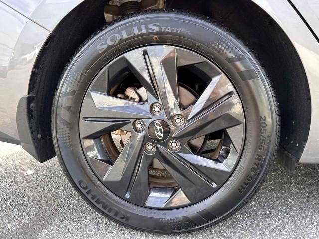 2023 Hyundai ELANTRA SEL IVT