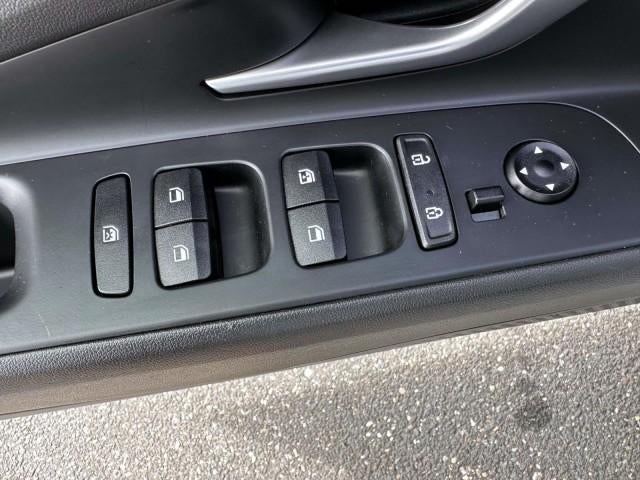 2023 Hyundai ELANTRA SEL IVT