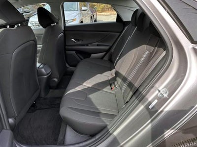 2023 Hyundai ELANTRA SEL IVT