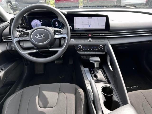 2024 Hyundai ELANTRA SEL IVT