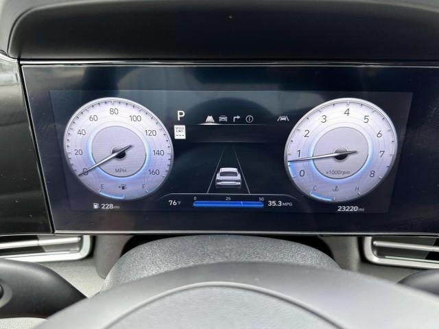 2024 Hyundai ELANTRA SEL IVT
