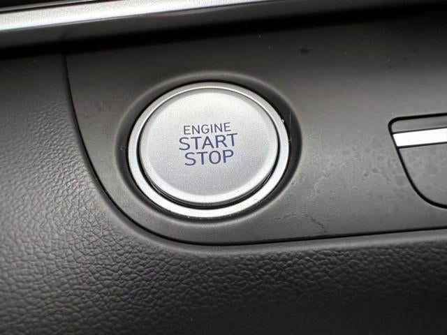 2024 Hyundai ELANTRA SEL IVT