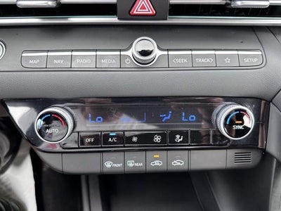 2024 Hyundai ELANTRA SEL IVT