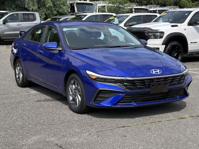2024 Hyundai ELANTRA SEL IVT