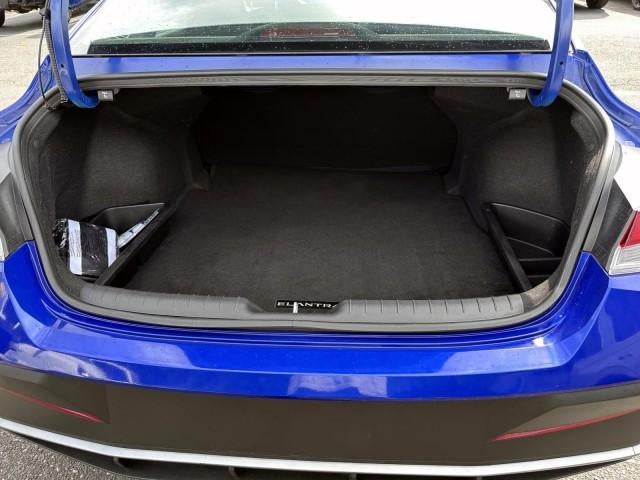 2024 Hyundai ELANTRA SEL IVT