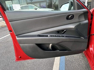 2025 Hyundai ELANTRA SEL Sport IVT