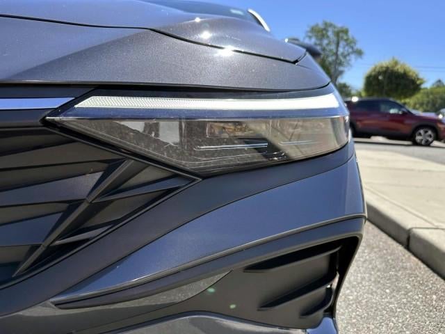 2025 Hyundai ELANTRA SEL Sport IVT