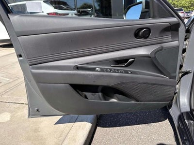 2025 Hyundai ELANTRA SEL Sport IVT