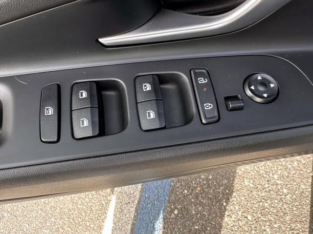 2024 Hyundai ELANTRA SEL IVT