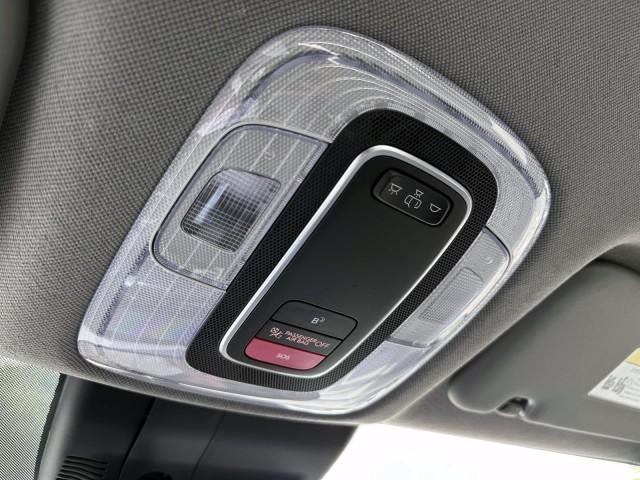 2024 Hyundai ELANTRA SEL IVT