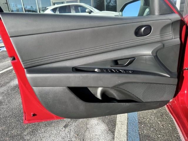 2025 Hyundai ELANTRA SEL Sport IVT