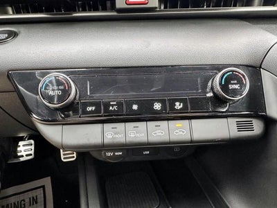 2025 Hyundai ELANTRA SEL Sport IVT