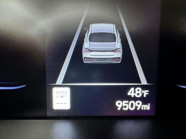 2025 Hyundai ELANTRA SEL Sport IVT