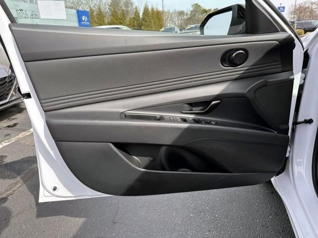 2025 Hyundai ELANTRA SEL Sport IVT