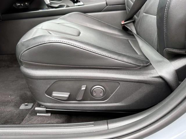 2023 Hyundai ELANTRA Limited IVT