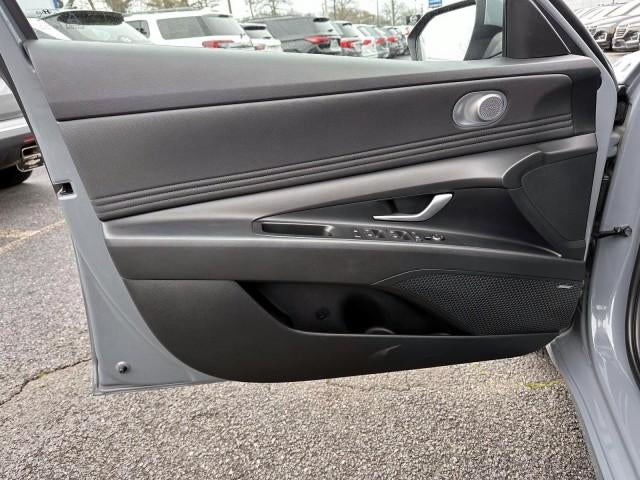 2023 Hyundai ELANTRA Limited IVT