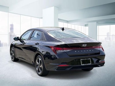 2023 Hyundai ELANTRA SEL IVT