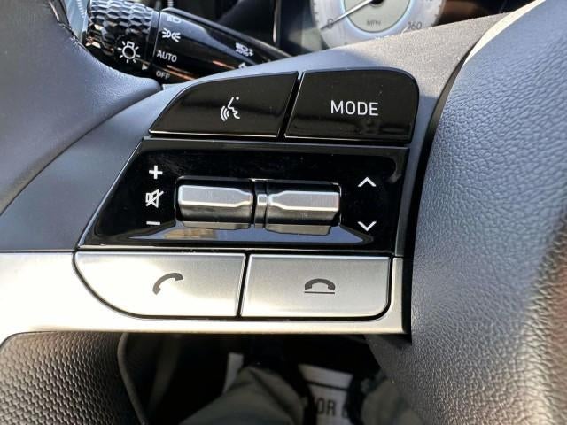 2023 Hyundai ELANTRA SEL IVT