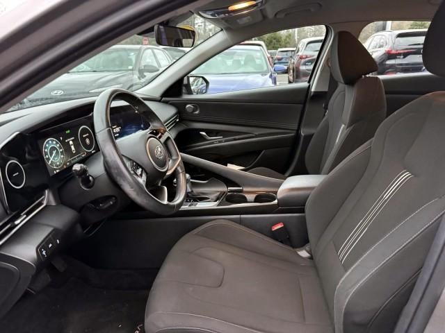 2023 Hyundai ELANTRA SEL IVT
