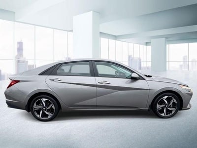 2023 Hyundai ELANTRA SEL IVT