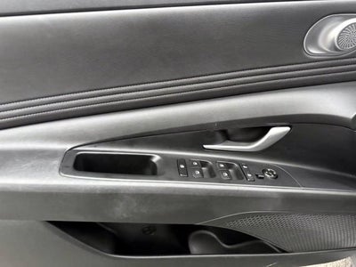 2023 Hyundai ELANTRA SEL IVT