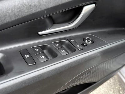 2023 Hyundai ELANTRA SEL IVT