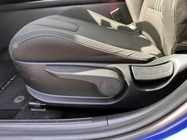 2023 Hyundai ELANTRA SEL IVT