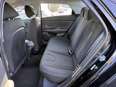 2023 Hyundai ELANTRA SEL IVT