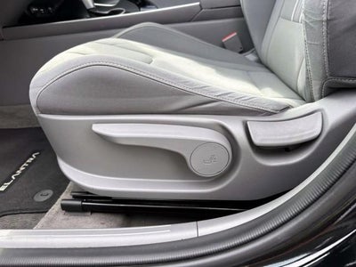 2023 Hyundai ELANTRA SEL IVT