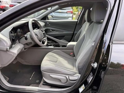2023 Hyundai ELANTRA SEL IVT