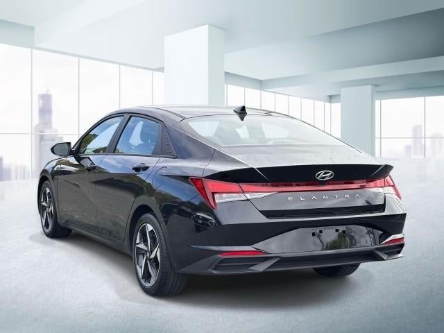 2023 Hyundai ELANTRA SEL IVT