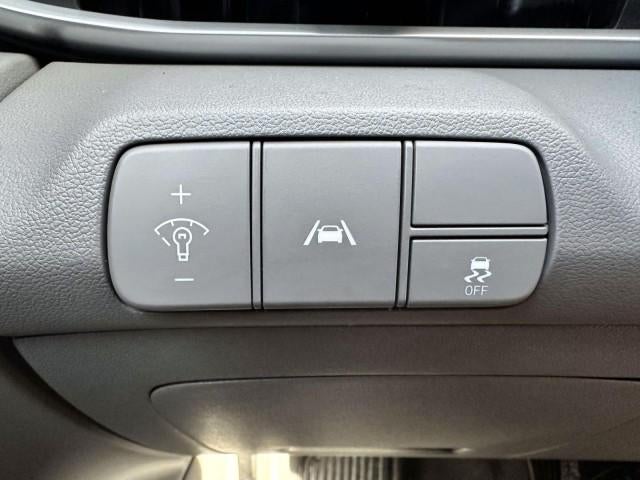 2023 Hyundai ELANTRA SEL IVT