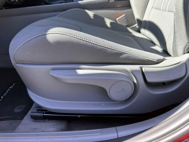 2023 Hyundai ELANTRA SEL IVT