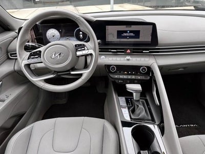 2023 Hyundai ELANTRA SEL IVT