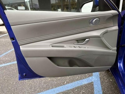 2023 Hyundai ELANTRA SEL IVT