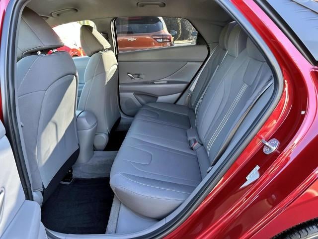 2023 Hyundai ELANTRA SEL IVT