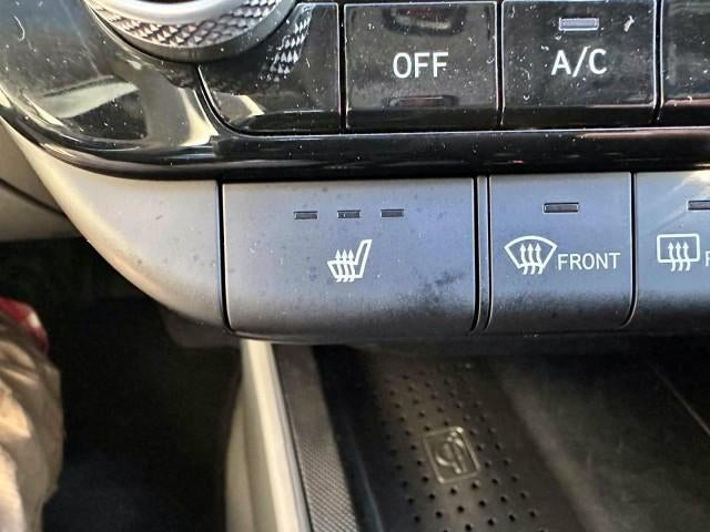 2023 Hyundai ELANTRA SEL IVT