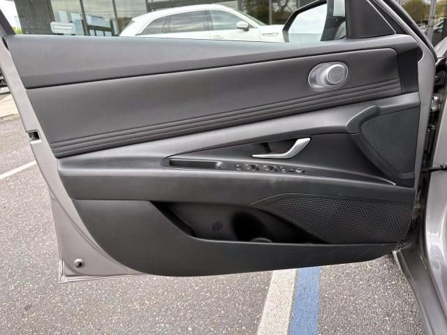 2023 Hyundai ELANTRA SEL IVT