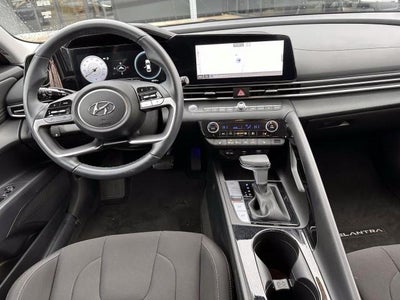 2023 Hyundai ELANTRA SEL IVT